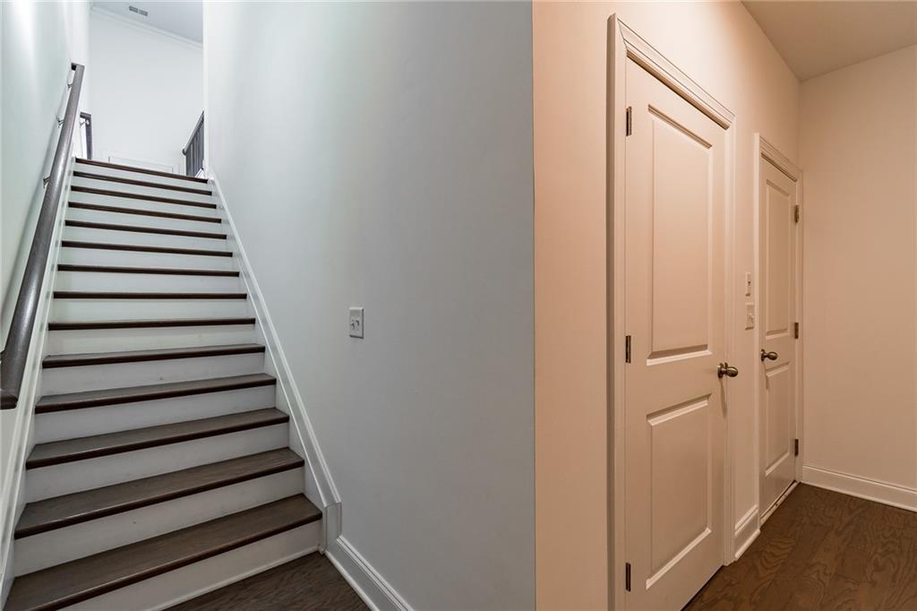 Dumont Place - Residential Lease