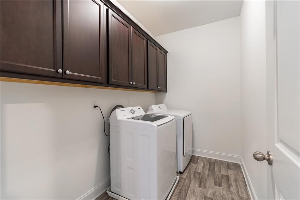 Dumont Place - Residential Lease