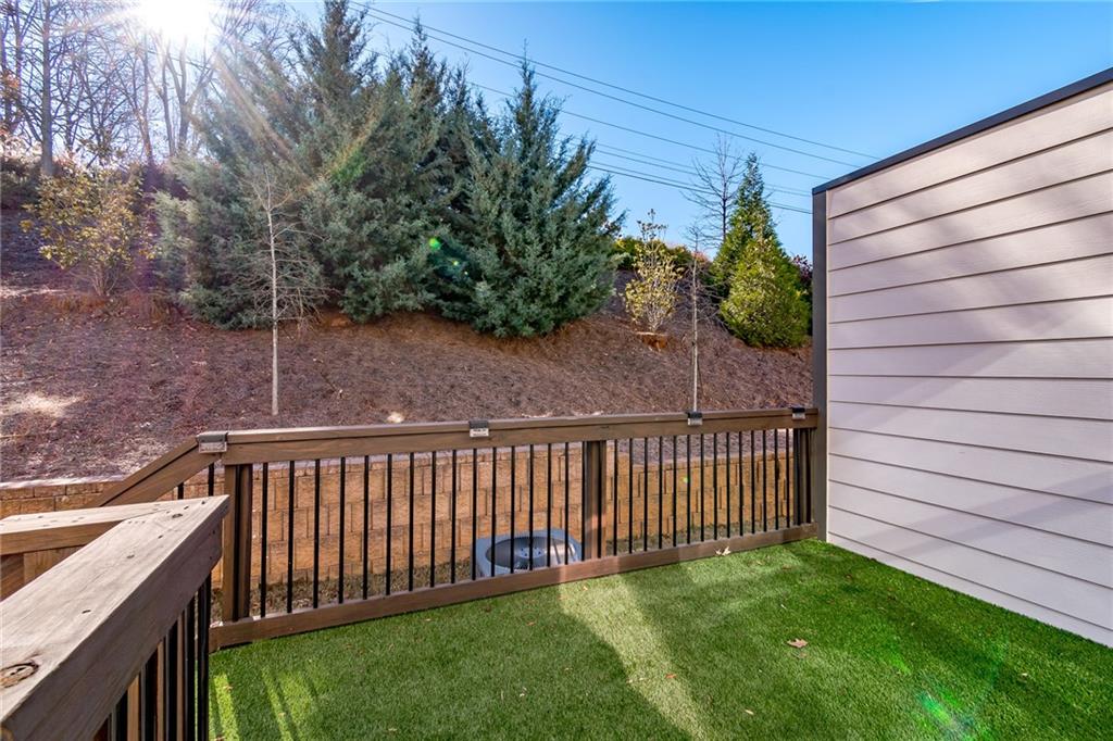 Dumont Place - Residential Lease