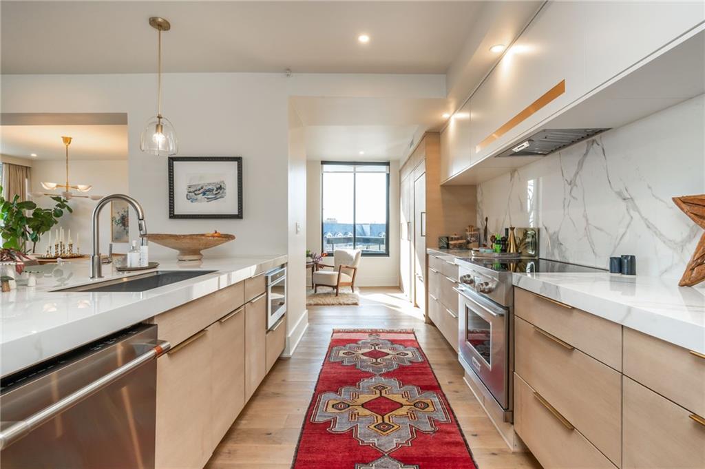 2660 Peachtree Road NW 6H