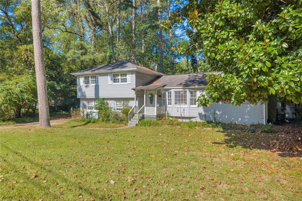641 Favorwood Drive SW