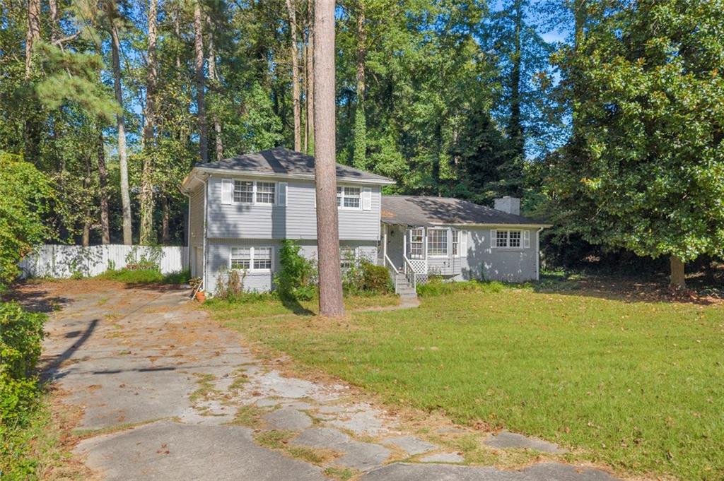 641 Favorwood Drive SW