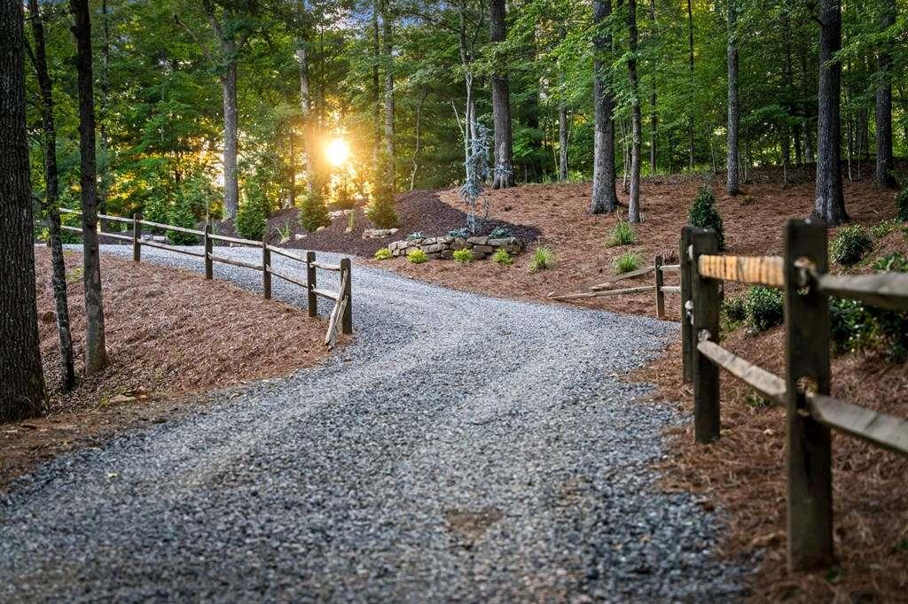 241 Wolf Creek Mountain Road