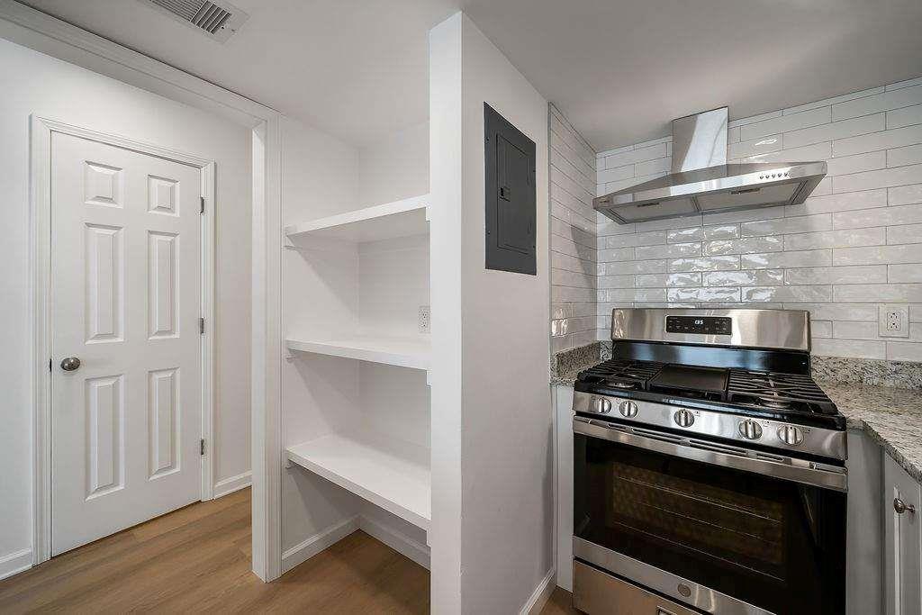 510 Northridge Crossing Drive, Sandy Springs, Georgia image 7