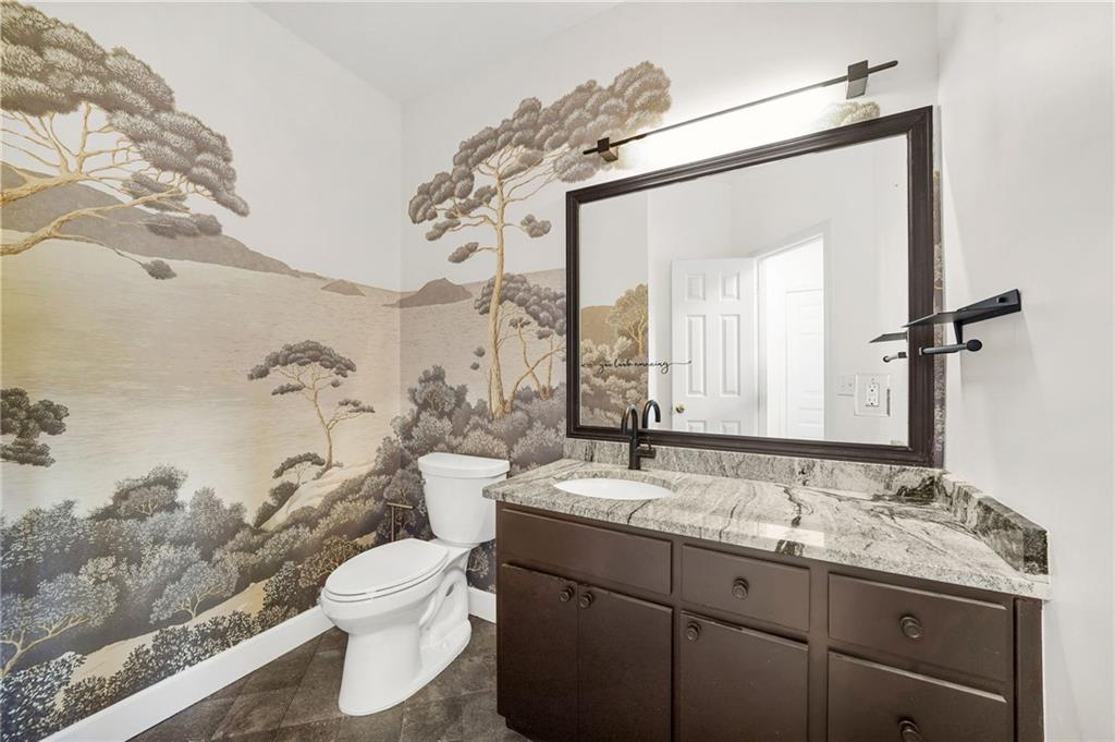 1086 Pine Grove Avenue NE