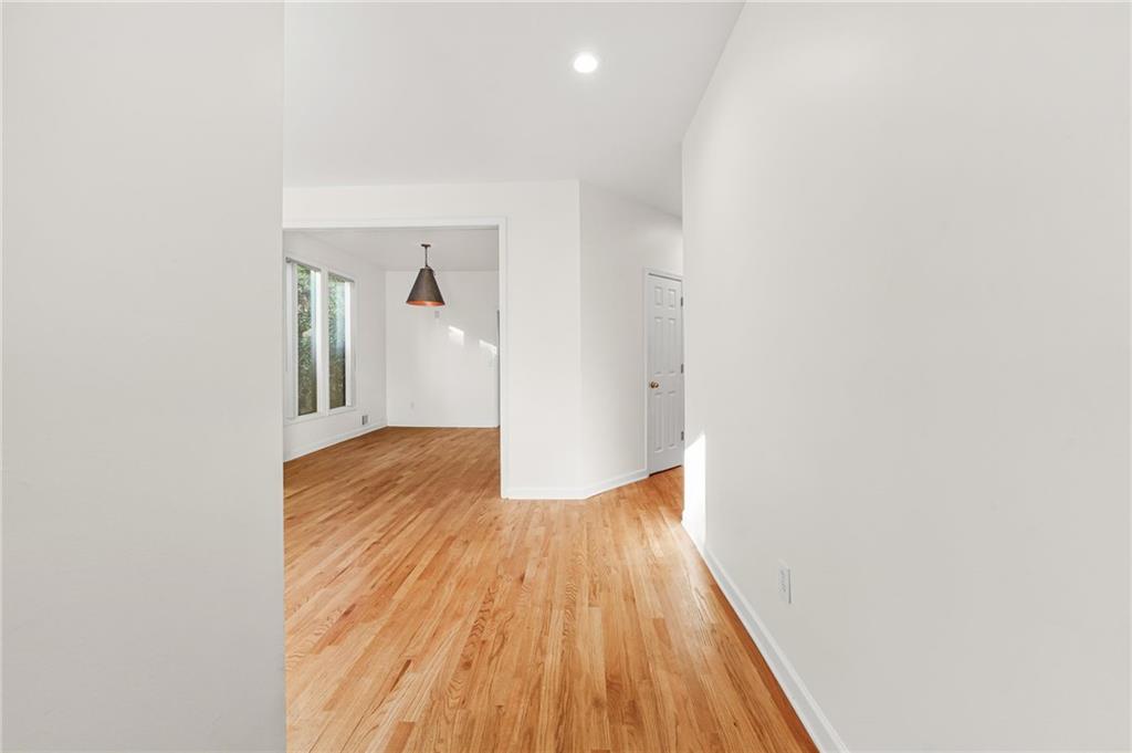 1086 Pine Grove Avenue NE