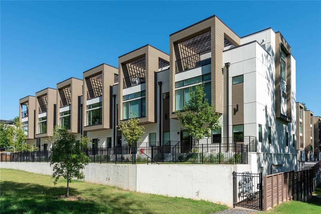 1099 North Avenue NE 14