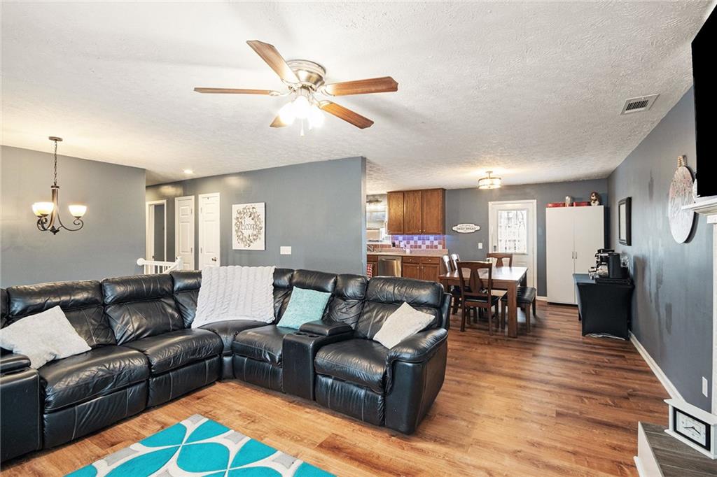 6355 Queens Road, Douglasville, Georgia image 7
