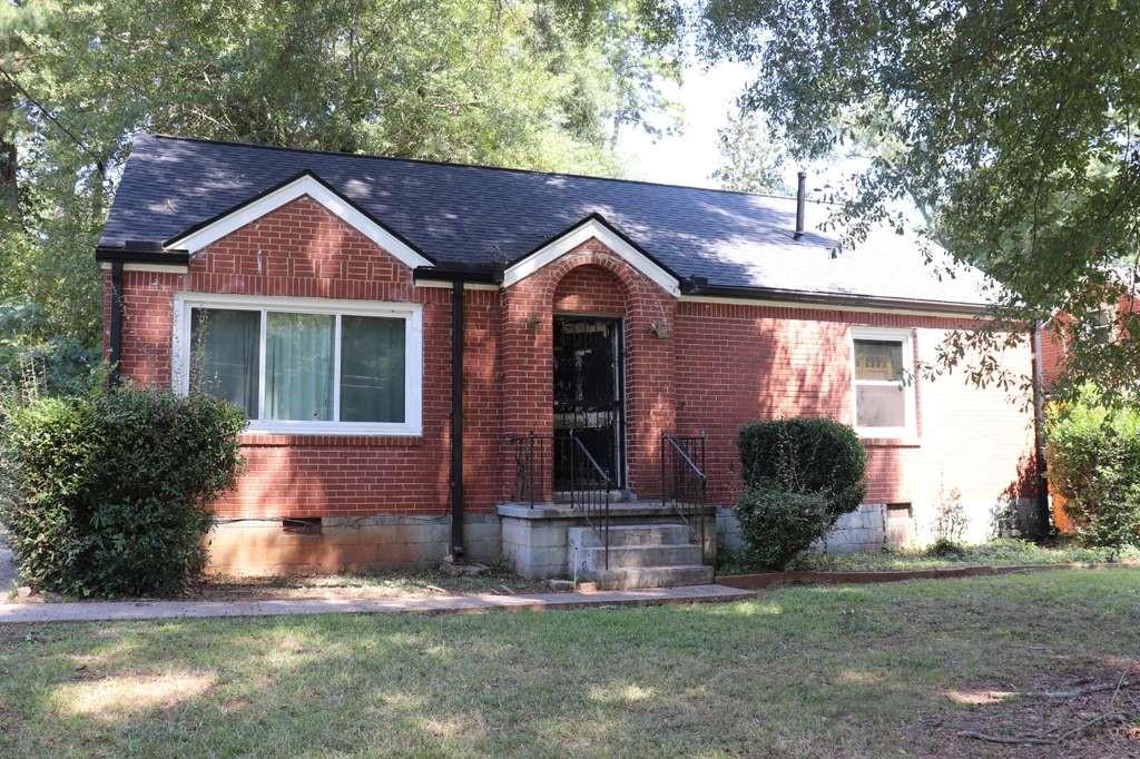 2490 Saint Patrick in Atlanta is a rare find for investors and aspiring homeowners ready to create their dream living space. If offers "good bones", 4 sided exterior brick walls, original floors and a gazebo. The roof, gutters, windows and HVAC are all approximately 2 years old.
