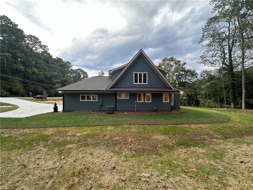 1908 Pucketts Drive SW