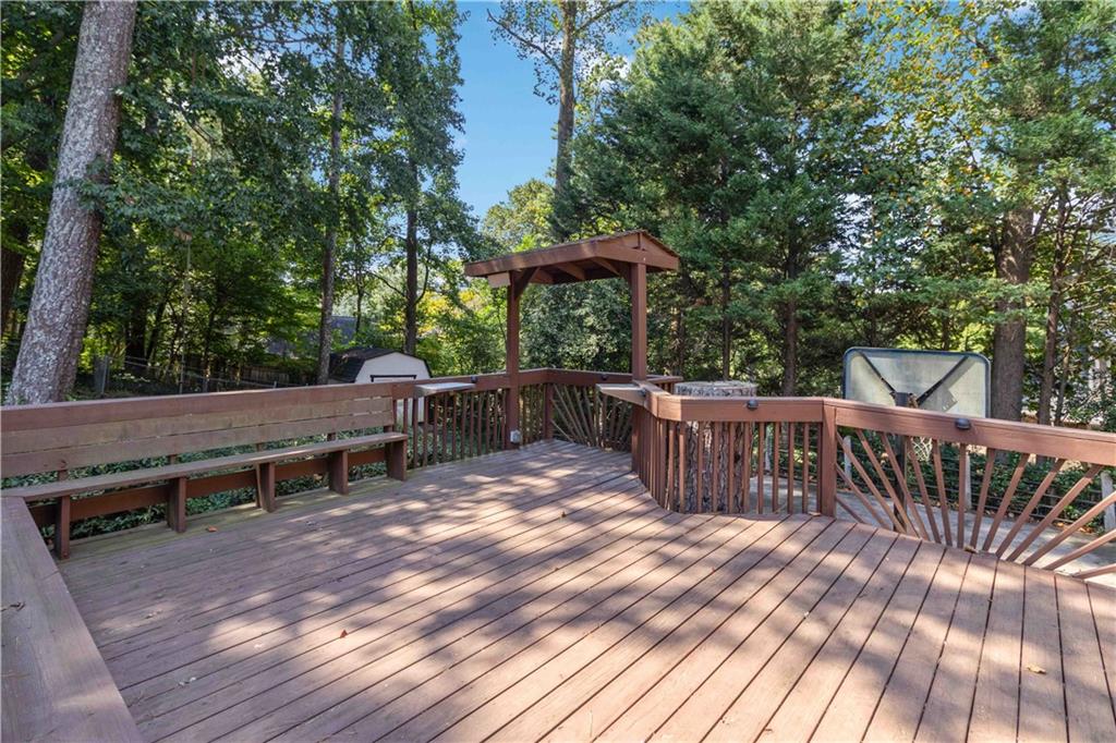 3541 CASTLEHILL Court