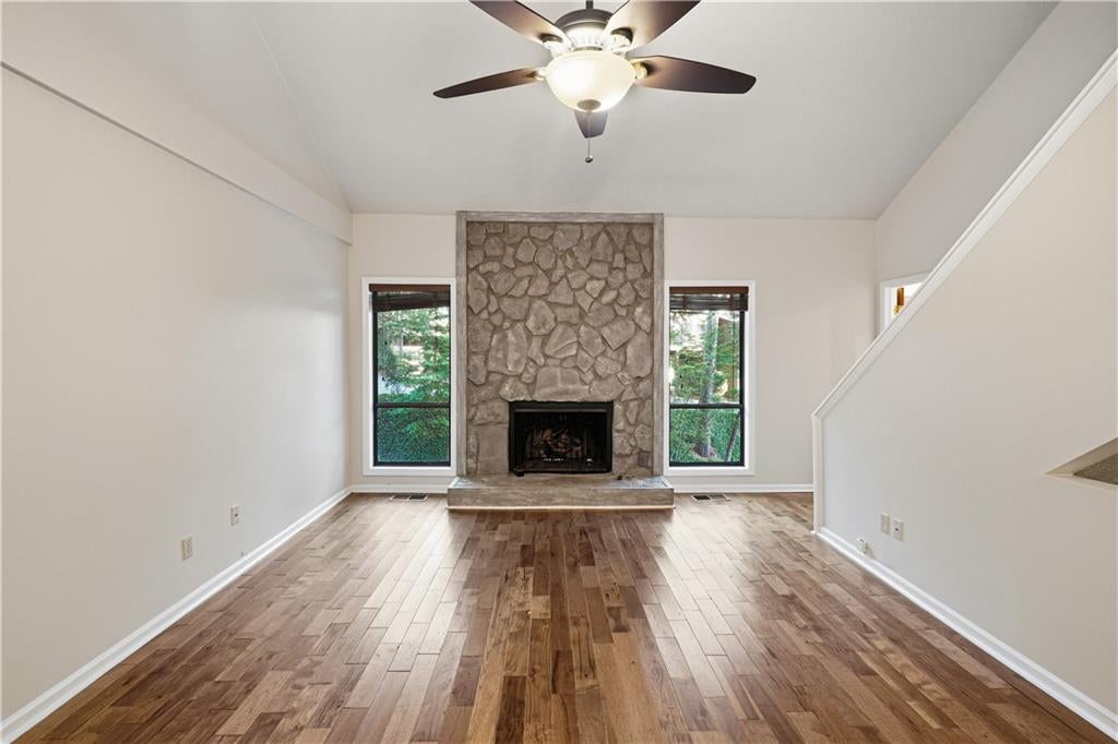 3996 Dyouville Lane