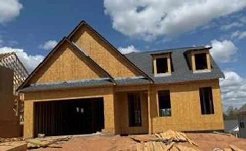 Homes For Sale - 104 Live Oak Lane<br/> Carrollton, GA 30117