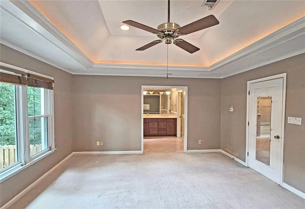 Roswell, Georgia 30075, United States, 3 Bedrooms Bedrooms, ,3 BathroomsBathrooms,Residential,Pending,192497