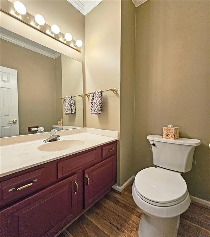 Roswell, Georgia 30075, United States, 3 Bedrooms Bedrooms, ,3 BathroomsBathrooms,Residential,Pending,192497