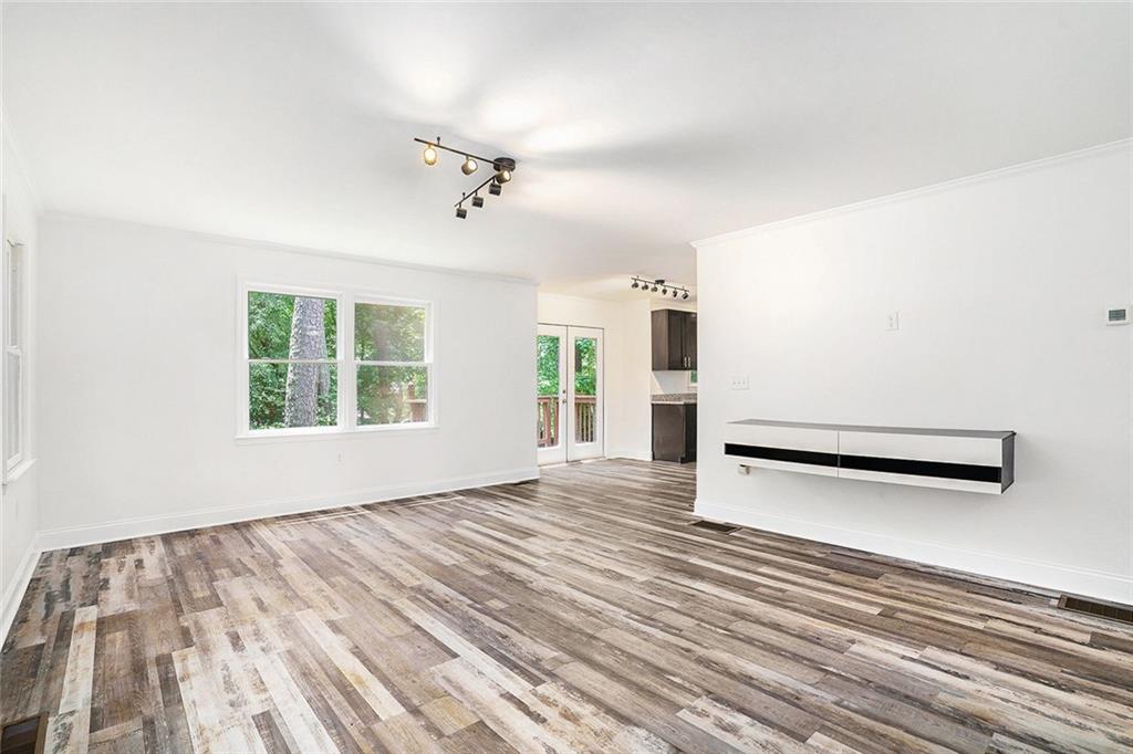 HOLLY HILLS ESTATES - Residential