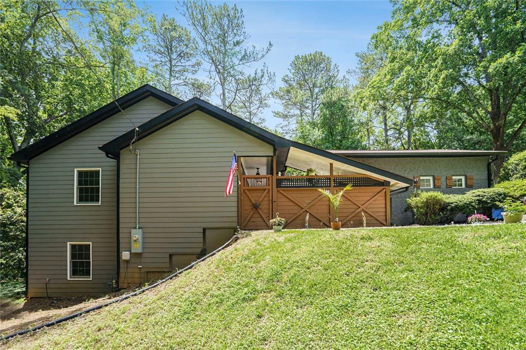 HOLLY HILLS ESTATES - Residential