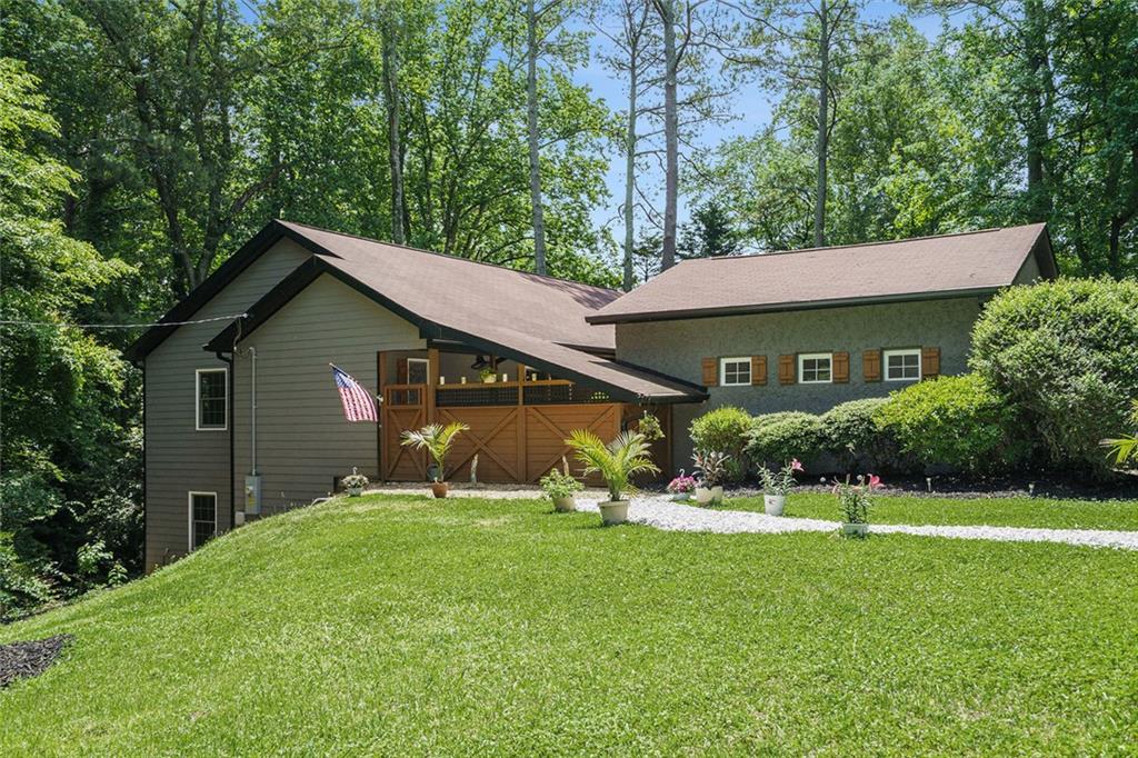 HOLLY HILLS ESTATES - Residential