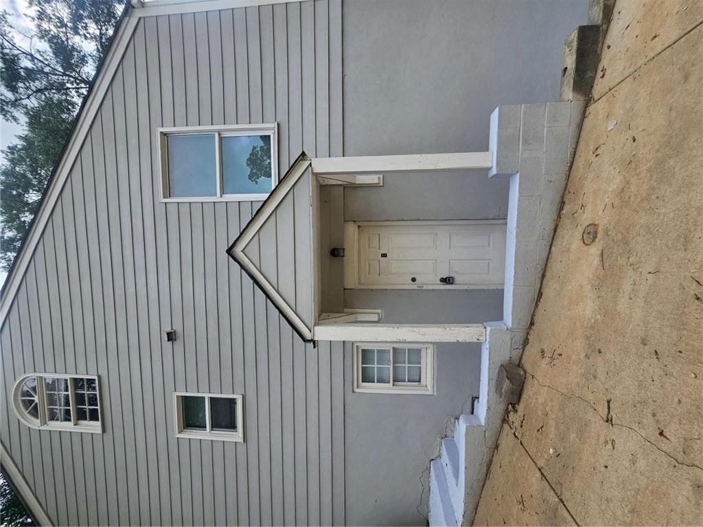 For Lease - 2BR/2BA Bungalow in Prime Location! Spacious and unique bungalow-style home with 2 bedrooms and 2 full bathrooms, perfect for roommates or a family needing space to spread out. Enjoy the charm of this home with wood floors throughout, a covered rear porch, and a dedicated laundry room with washer and dryer provided. Street parking is easily accessible on this quiet cul-de-sac. Just 1 mile from the BeltLine, close to Edgewood Retail District, a fantastic local dog park, and quick access to I-20. Schedule your showing today and discover all the character this home has to offer!