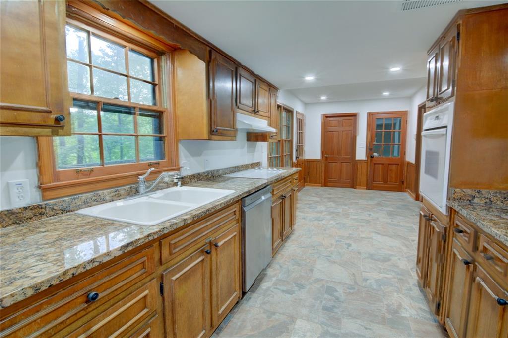 3352 NORTHBROOK Drive