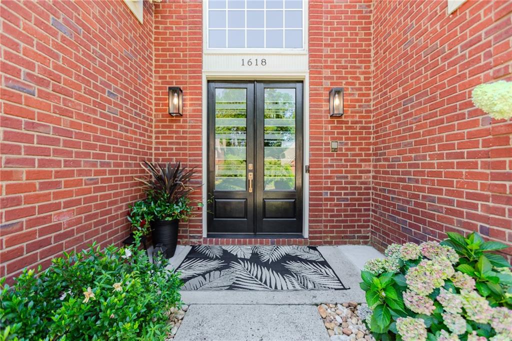 1618 Rocky Knoll Lane