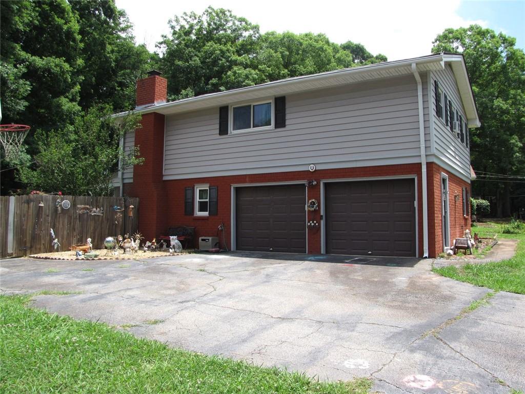 2040 Old Concord Drive SE