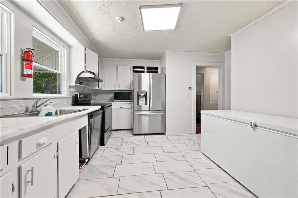 38 Battey Drive NW