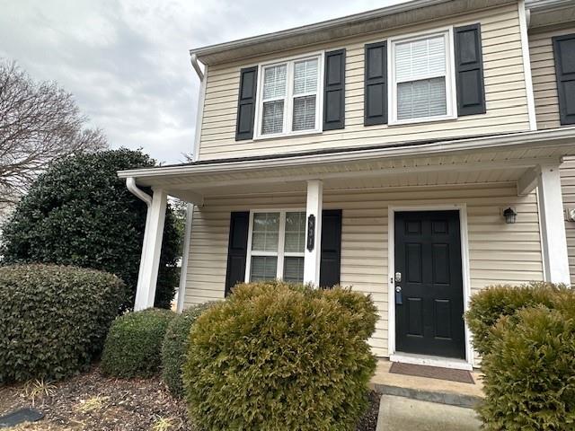 831 Crestwell Circle SW