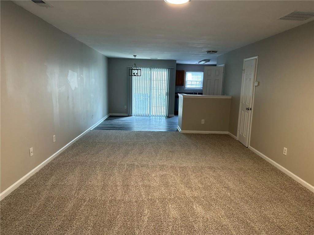 831 Crestwell Circle SW