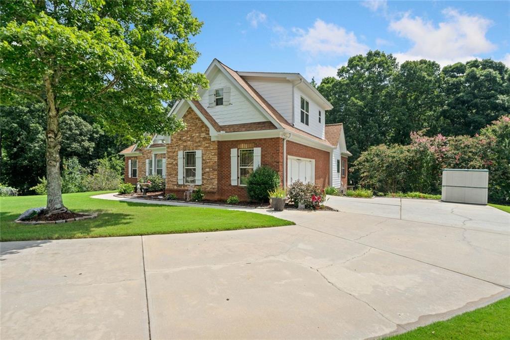 2200 Spruce Lake Drive