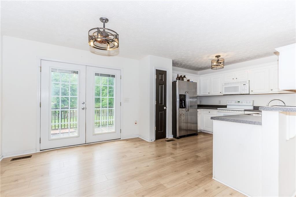 582 B Whitfield Road