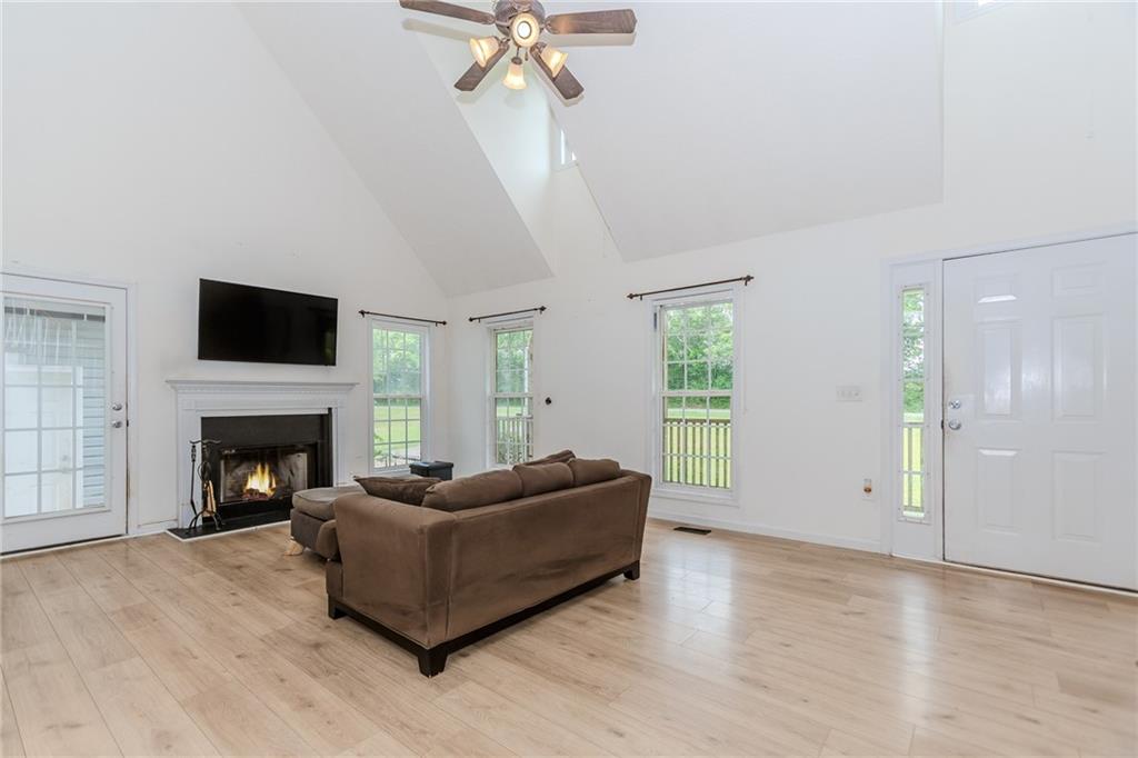 582 B Whitfield Road