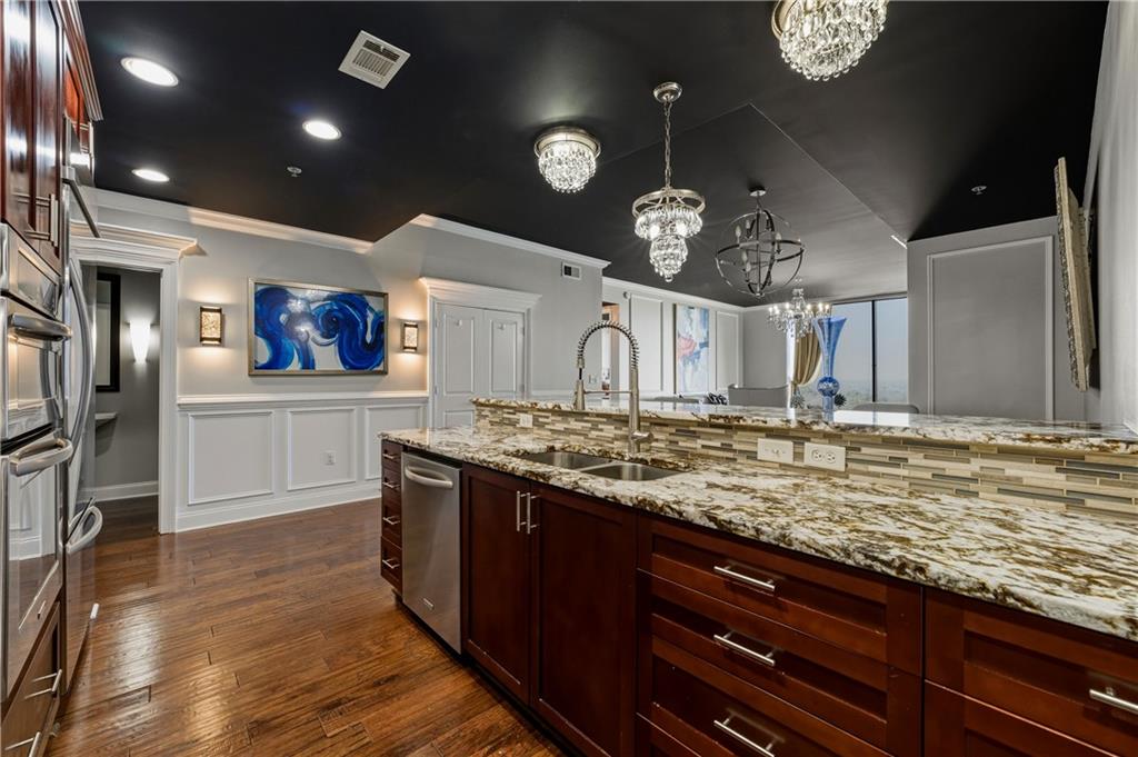 270 17th Street NW 1804