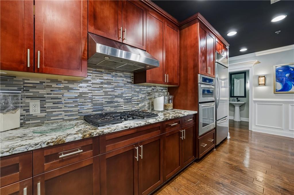 270 17th Street NW 1804