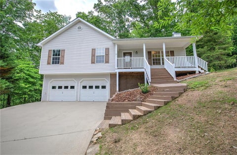 Homes For Sale - 302 Crystal Creek Drive<br/> Jasper, GA 30143