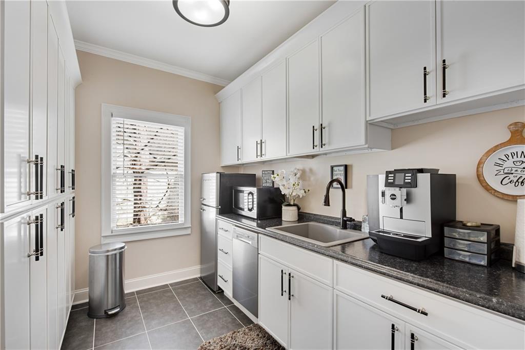 Cumming, Georgia, 30041, United States, 6 Bedrooms Bedrooms, ,6 BathroomsBathrooms,Residential,Active,2028793