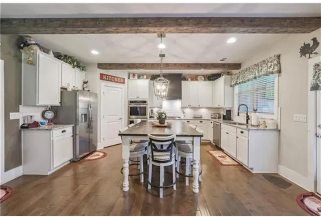 4030 Amberhill Circle