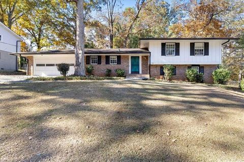 1999 Lindsey Lane Decatur GA 30035