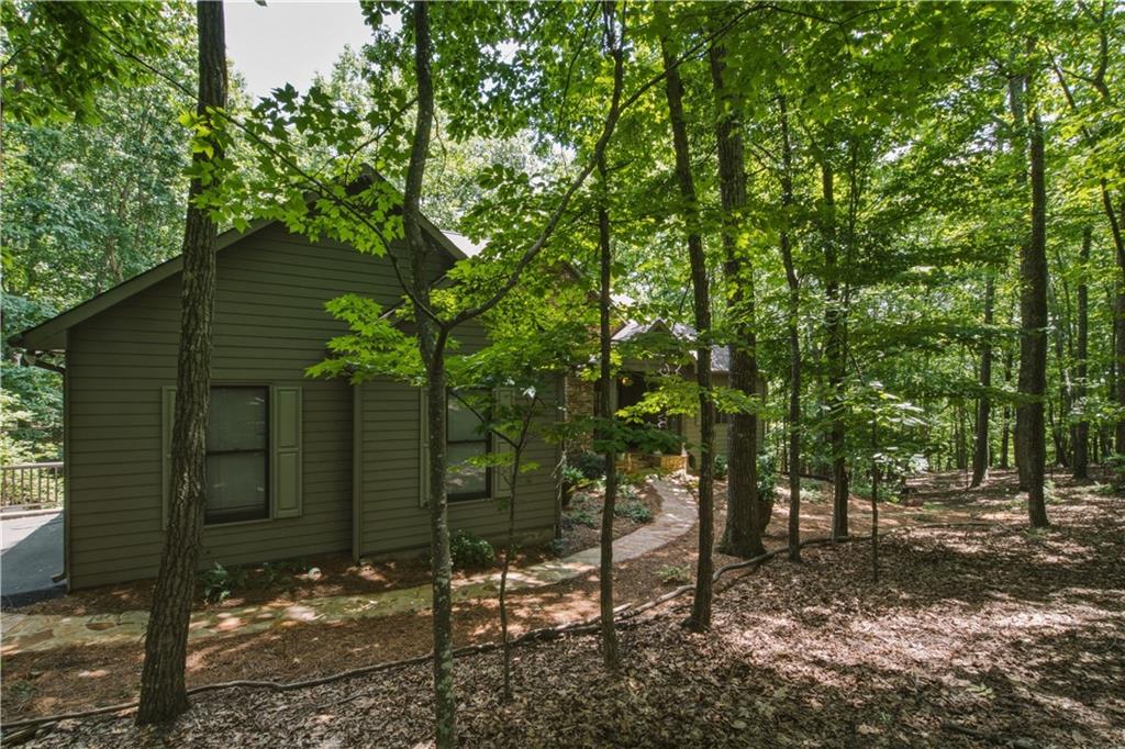 7 Summit Drive E