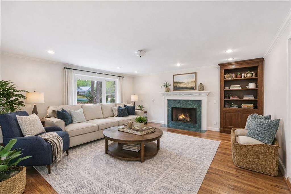 7 Pine Valley Road SW