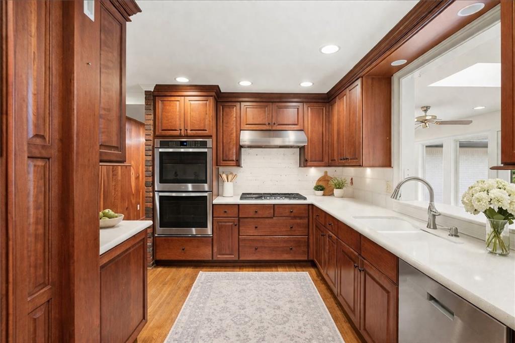 7 Pine Valley Road SW