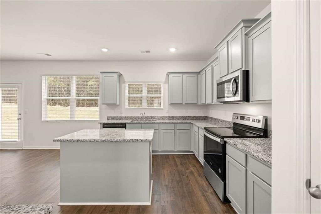 Photo of 294 Friendship Oak Way, Hampton, GA 30228 (MLS # 7729196)