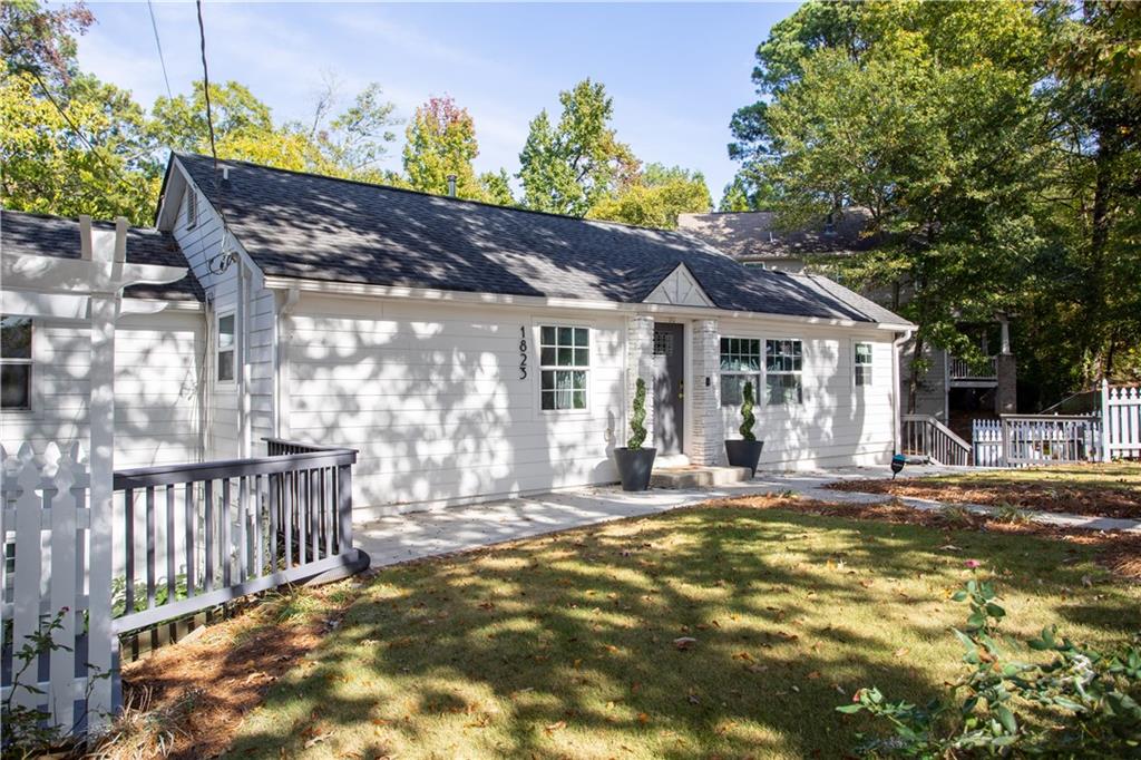 1823 Defoor Avenue NW