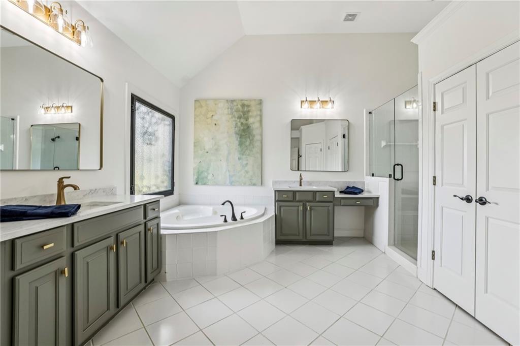 Alpharetta, Georgia, 30005, United States, 5 Bedrooms Bedrooms, ,5 BathroomsBathrooms,Residential,Active,2031013