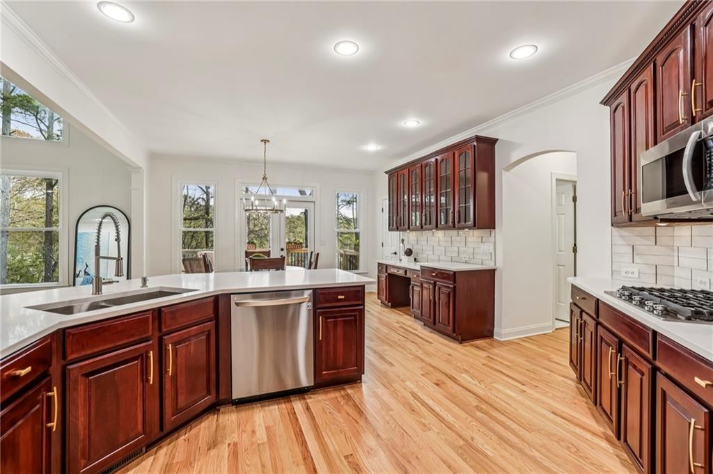 Alpharetta, Georgia, 30005, United States, 5 Bedrooms Bedrooms, ,5 BathroomsBathrooms,Residential,Active,2031013