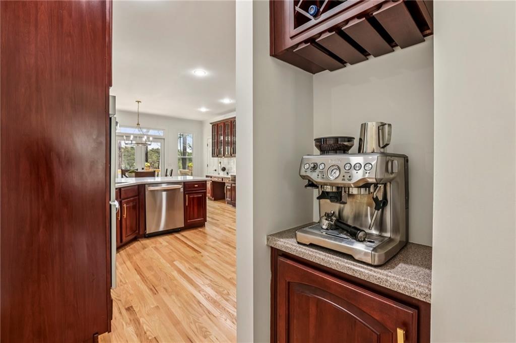 Alpharetta, Georgia, 30005, United States, 5 Bedrooms Bedrooms, ,5 BathroomsBathrooms,Residential,Active,2031013
