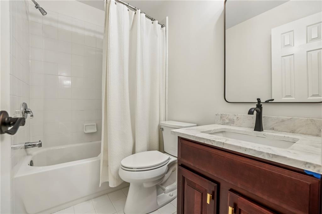 Alpharetta, Georgia, 30005, United States, 5 Bedrooms Bedrooms, ,5 BathroomsBathrooms,Residential,Active,2031013