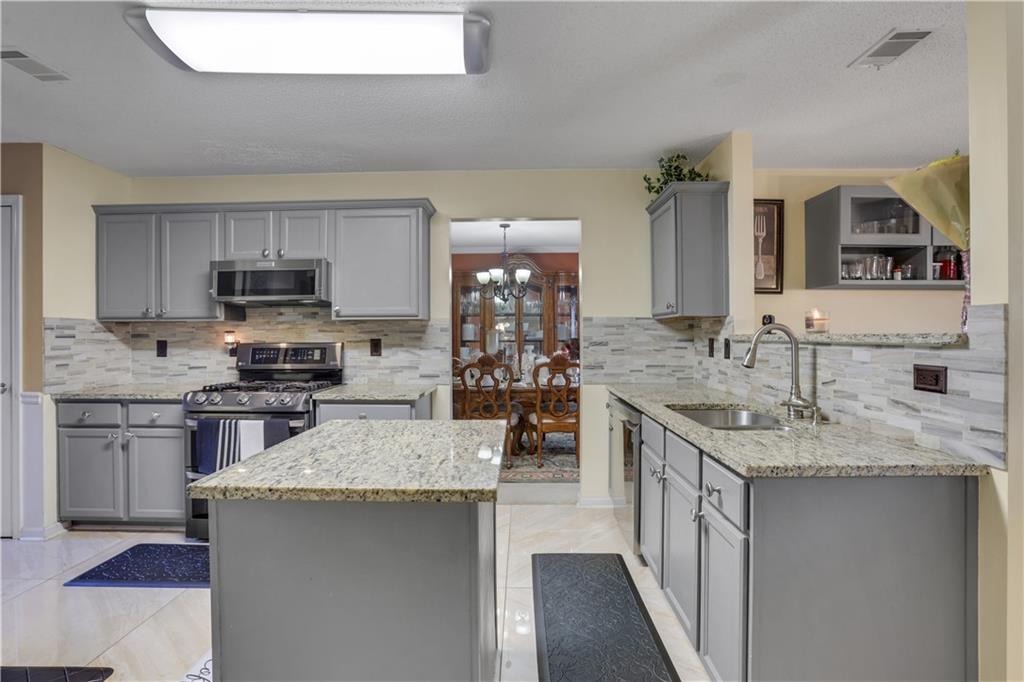 5870 Sunflower Court