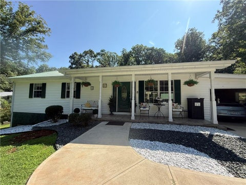 Homes For Sale - 154 Sunset Street<br/> Clarkesville, GA 30523