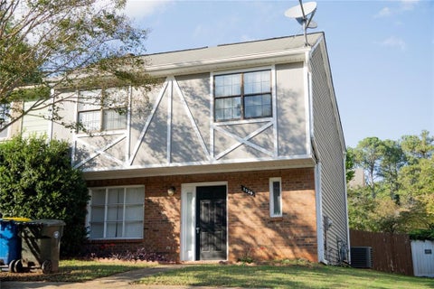 Townhouse For Rent - 3025 Sand Wedge Circle<br/> Kennesaw, GA 30144